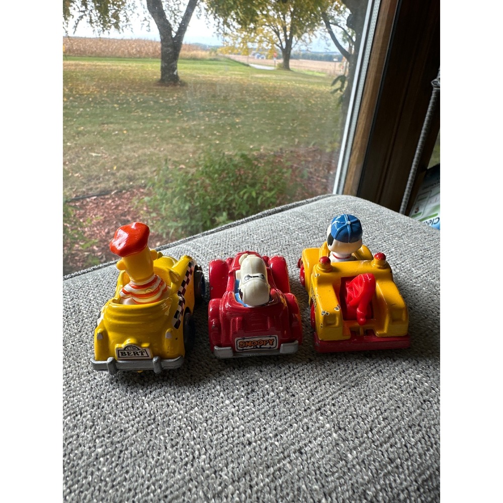 Vintage Playskool Muppets Peanuts‎ Vehicles Bert Snoopy Towing Car Toys - Picture 5 of 5